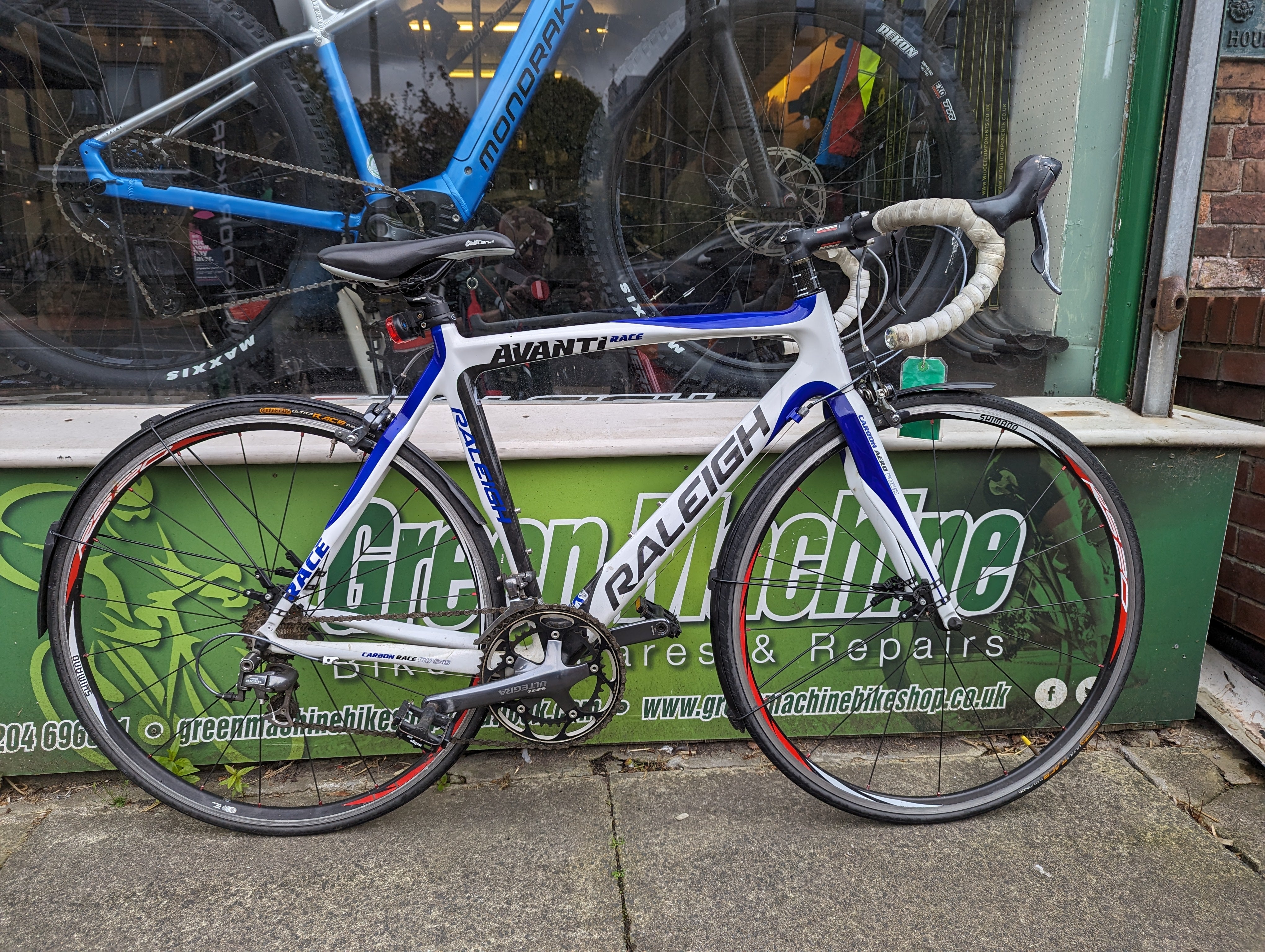 Used full carbon road bike hot sale for sale